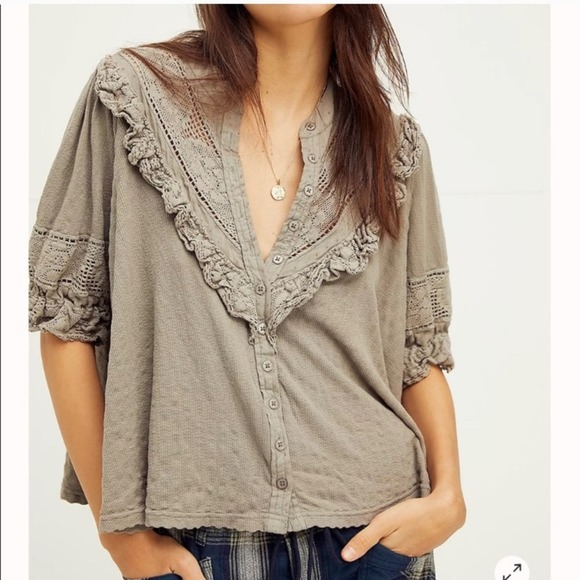 NWT FREE PEOPLE Walk In The Park Top Sage Beige Boho Ruffle S - Picture 1 of 6